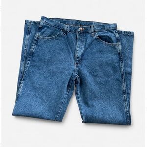 Wrangler Rustler | Men’s Medium Wash Straight-Leg Jeans | 100% Cotton | 35x34